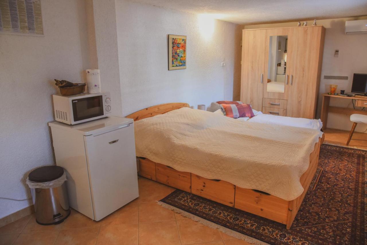 Apartments Haus Hagen 希贝尼克 外观 照片