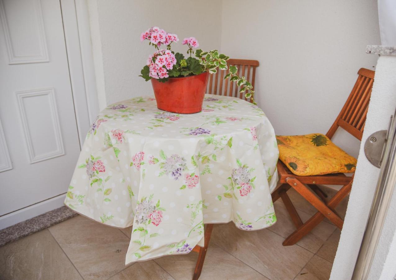 Apartments Haus Hagen 希贝尼克 外观 照片