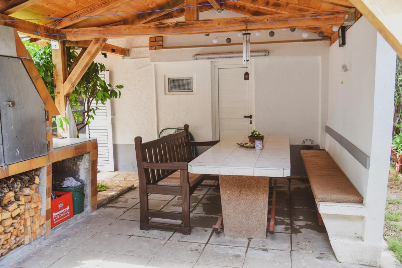 Apartments Haus Hagen 希贝尼克 外观 照片