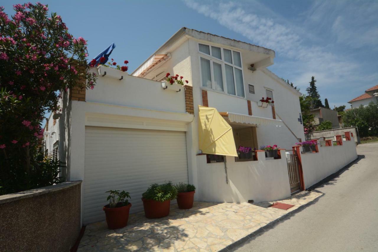Apartments Haus Hagen 希贝尼克 外观 照片